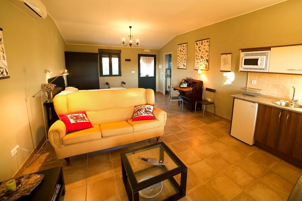 Cielo Abierto Apartment Berzocana Luaran gambar